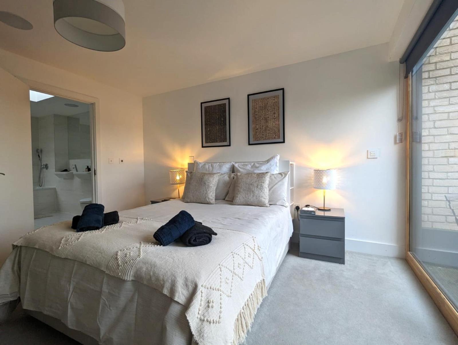 Luxurious & Modern Townhouse In Hammersmith Appartement Londen Buitenkant foto
