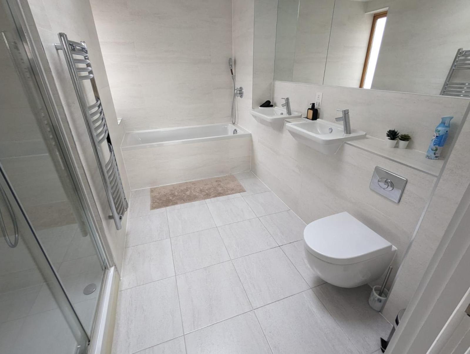 Luxurious & Modern Townhouse In Hammersmith Appartement Londen Buitenkant foto
